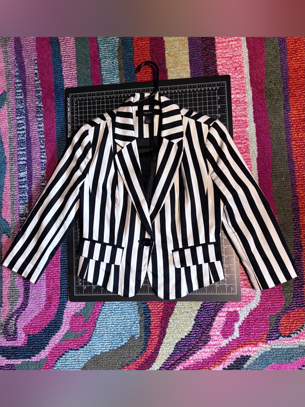 Vintage Forever 21 Black and White Vertical Striped 3/4 Sleeve Blazer - Size SM